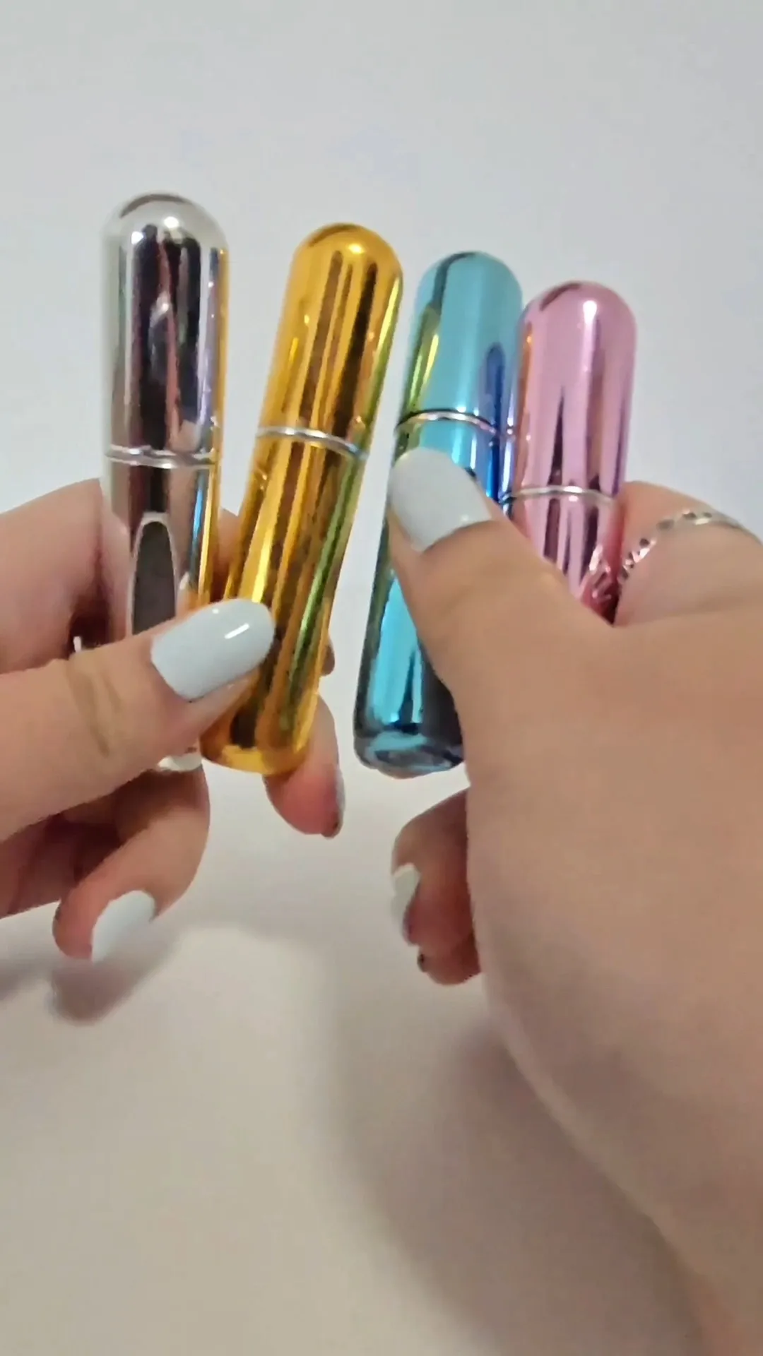 Pulverizador de perfume recargable - vista frontal